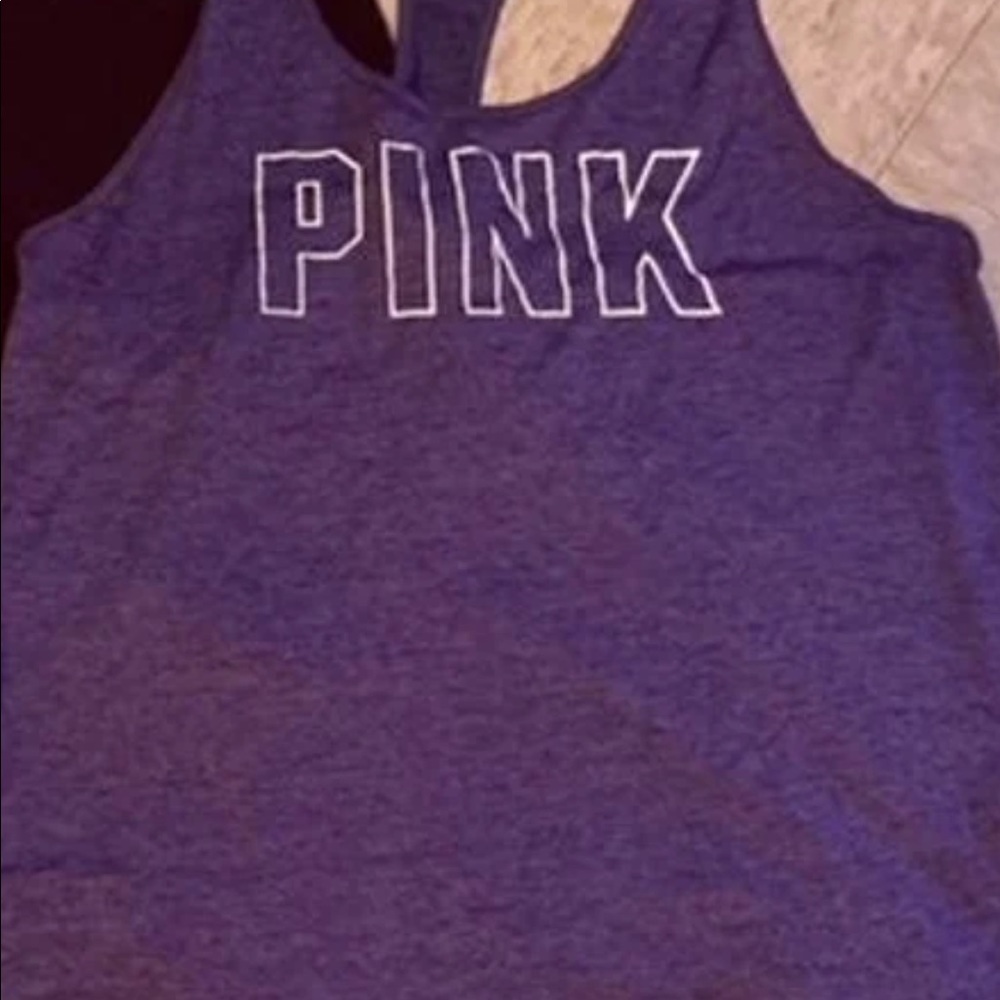 Vs pink tank